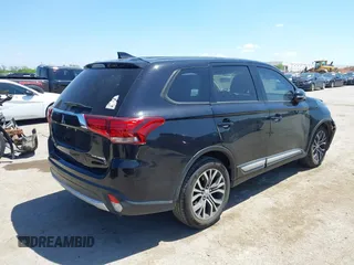 2018 Mitsubishi Outlander SE z VIN JA4AD3A32JZ067046, wystawiony jako IAAI lot #42098647 z przebiegiem 66 028 mil mil oraz . Historia ofert i sprzedaży dostępna na DreamBid. Obrazek 4.