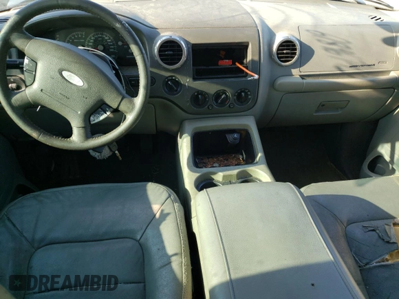 2004 Ford Expedition Special Service with VIN 1FMFU16L54LA95354, listed as a Copart auction lot 57027115 with 176,243 mi miles and Salvage title. Bid and sale history available at DreamBid. Image 8.