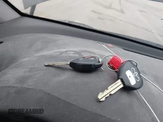 2010 Toyota RAV4 Sport с VIN JTMRK4DV0A5094237, выставлен на аукционе IAAI как лот 41184828 с пробегом 250 343 миль миль и . История ставок и продаж доступна на DreamBid. Изображение 11.