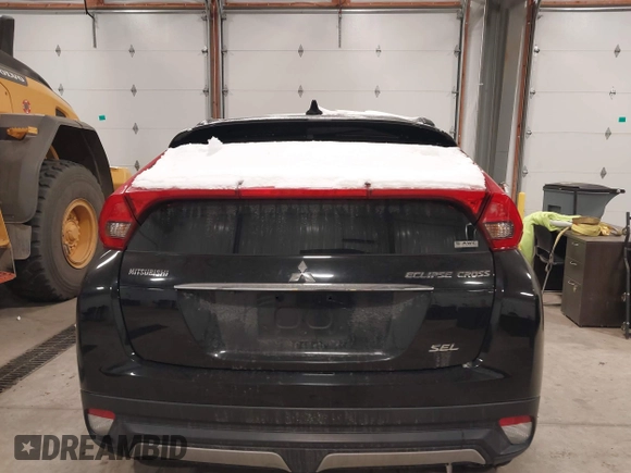 2018 Mitsubishi Eclipse Cross SE z VIN JA4AT5AA8JZ068425, wystawiony jako IAAI lot #41333765 z przebiegiem 64 000 mil mil oraz . Historia ofert i sprzedaży dostępna na DreamBid. Obrazek 16.