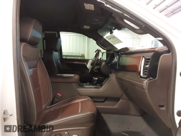 2022 GMC Sierra 1500 with VIN 3GTUUGET4NG616787, listed as a IAAI auction lot 41817869 with 38,288 mi miles and . Bid and sale history available at DreamBid. Image 5.