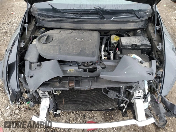 2014 Jeep Cherokee Latitude with VIN 1C4PJMCS9EW128600, listed as a Copart auction lot 43817505 with Not Provided miles and Salvage Title. Bid and sale history available at DreamBid. Image 12.