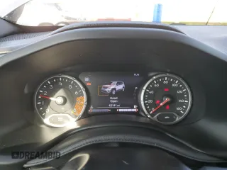 2022 Jeep Renegade Latitude with VIN ZACNJDB15NPN63267, listed as a Copart auction lot 53839035 with 43,141 mi miles and Salvage title. Bid and sale history available at DreamBid. Image 9.