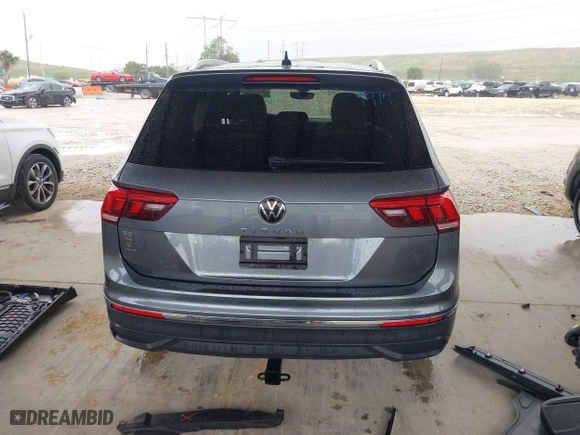 2022 Volkswagen Tiguan SE with VIN 3VV3B7AX0NM159344, listed as a IAAI auction lot 40788371 with 29,938 mi miles. Bid and sale history available at carsss.com. Image 17.