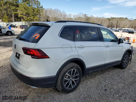 2020 Volkswagen Tiguan SE with VIN 3VV3B7AX3LM144530, listed as a Copart auction lot 46449705 with 33,487 mi miles and Salvage Title. Bid and sale history available at carsss.com. Image 3.