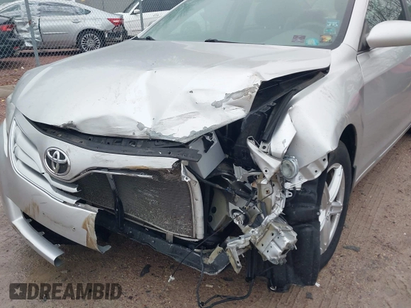 2011 Toyota Camry LE with VIN 4T4BF3EK9BR136594, listed as a IAAI auction lot 41953236 with 147,339 mi miles. Bid and sale history available at carsss.com. Image 6.