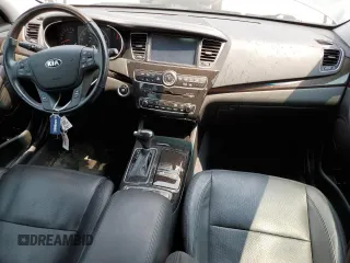 2015 Kia Cadenza Premium z VIN KNALN4D72F5182290, wystawiony jako Copart lot #63911524 z przebiegiem 57 353 mil mil oraz Tytuł czysty. Historia ofert i sprzedaży dostępna na DreamBid. Obrazek 8.