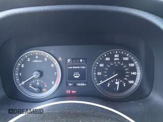 2017 Hyundai Tucson SE with VIN KM8J33A43HU464978, listed as a IAAI auction lot 41655832 with 135,359 mi miles. Bid and sale history available at carsss.com. Image 7.