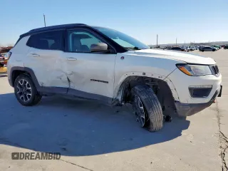 2020 Jeep Compass Trailhawk with VIN 3C4NJDDB7LT118561, listed as a Copart auction lot 46740025 with 61,286 mi miles and Salvage Title. Bid and sale history available at carsss.com. Image 4.