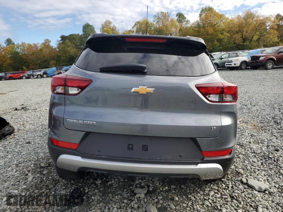 2021 Chevrolet TrailBlazer LT with VIN KL79MPSL7MB141991, listed as a Copart auction lot 70658083 with 32,425 mi miles. Bid and sale history available at carsss.com. Image 6.