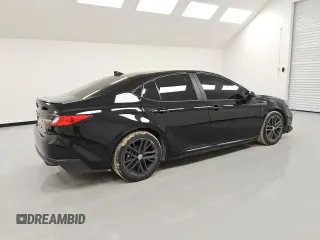 2025 Toyota Camry LE with VIN 4T1DAACK6SU542986, listed as a Copart auction lot 44573065 with 9,985 mi miles and Clean Title. Bid and sale history available at carsss.com. Image 3.