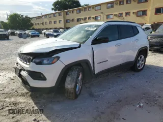 2023 Jeep Compass Latitude с VIN 3C4NJDBN2PT553149, выставлен на аукционе Copart как лот 66274705 с пробегом 46 236 миль миль и Чистый • Clean title. История ставок и продаж доступна на DreamBid. Изображение 1.
