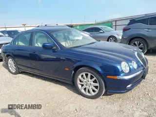2001 Jaguar S-Type z VIN SAJDA01P91GM20862, wystawiony jako IAAI lot #42354099 z przebiegiem 71 979 mil mil oraz . Historia ofert i sprzedaży dostępna na DreamBid. Obrazek 1.