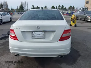 2009 Mercedes-Benz C-Class 3.0L Sport with VIN WDDGF54X49R061724, listed as a IAAI auction lot 41600801 with 91,637 mi miles. Bid and sale history available at carsss.com. Image 16.