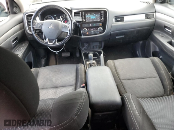 2017 Mitsubishi Outlander ES с VIN JA4AZ2A39HZ049231, выставлен на аукционе Copart как лот 55521465 с пробегом 142 056 миль миль и Списание • Salvage title. История ставок и продаж доступна на DreamBid. Изображение 8.