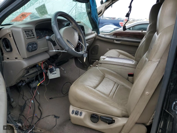 2000 Ford Excursion Limited with VIN 1FMSU43F3YEC60875, listed as a Copart auction lot 45981605 with 318,711 mi miles and Salvage Title. Bid and sale history available at carsss.com. Image 7.