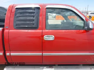 2002 GMC Sierra 1500 SLE z VIN 2GTEC19T121418817, wystawiony jako IAAI lot #42268546 z przebiegiem 337 179 mil mil oraz . Historia ofert i sprzedaży dostępna na DreamBid. Obrazek 14.