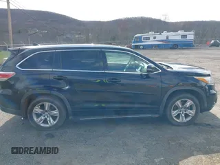 2015 Toyota Highlander Limited with VIN 5TDDKRFH6FS175940, listed as a IAAI auction lot 41933412 with 195,127 mi miles and . Bid and sale history available at DreamBid. Image 13.