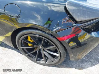 2018 McLaren 720S with VIN SBM14DCA9JW001142, listed as a IAAI auction lot 42117797 with 15,654 mi miles. Bid and sale history available at carsss.com. Image 17.