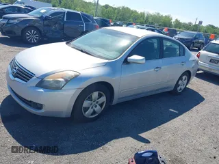 2007 Nissan Altima S with VIN 1N4AL21E47C161354, listed as a IAAI auction lot 42226945 with 341,250 mi miles and . Bid and sale history available at DreamBid. Image 2.