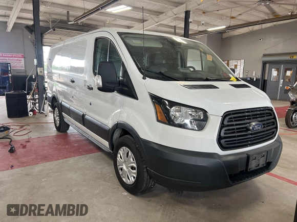 2017 Ford Transit z VIN 1FTYE1ZM1HKA12366, wystawiony jako IAAI lot #42501054 z przebiegiem 199 105 mil mil oraz . Historia ofert i sprzedaży dostępna na DreamBid. Obrazek 14.