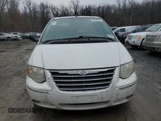 2007 Chrysler Town & Country LWB Limited with VIN 2A8GP64L17R147812, listed as a Copart auction lot 44339555 with 145,094 mi miles and Salvage Title. Bid and sale history available at carsss.com. Image 5.