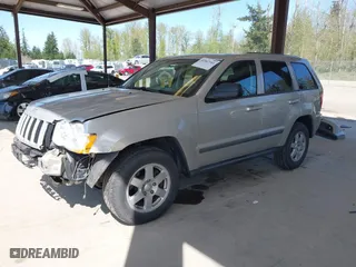 2008 Jeep Grand Cherokee Laredo with VIN 1J8GR48K18C222454, listed as a IAAI auction lot 42047541 with 180,145 mi miles. Bid and sale history available at carsss.com. Image 18.