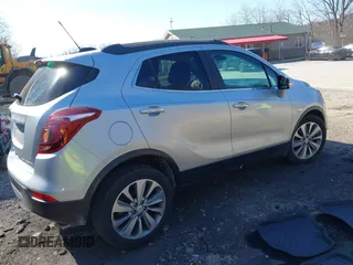 2018 Buick Encore Preferred with VIN KL4CJASB9JB615533, listed as a IAAI auction lot 41761853 with 32,710 mi miles. Bid and sale history available at carsss.com. Image 4.