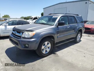 2008 Toyota 4Runner SR5 with VIN JTEZU14R68K013101, listed as a Copart auction lot 63837585 with 209,592 mi miles and Salvage title. Bid and sale history available at DreamBid. Image 1.