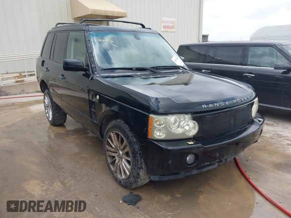 2007 Land Rover Range Rover HSE z VIN SALME15417A243558, wystawiony jako IAAI lot #42074890 z przebiegiem 122 176 mil mil oraz . Historia ofert i sprzedaży dostępna na DreamBid. Obrazek 1.