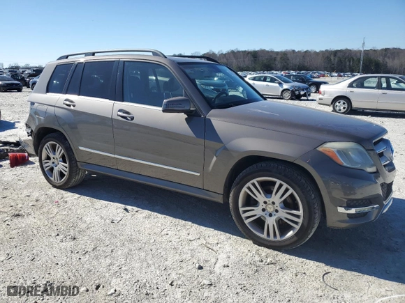 2013 Mercedes-Benz GLK-Class GLK 350 with VIN WDCGG5HB0DG025162, listed as a Copart auction lot 43591825 with 118,303 mi miles and Salvage Title. Bid and sale history available at carsss.com. Image 4.
