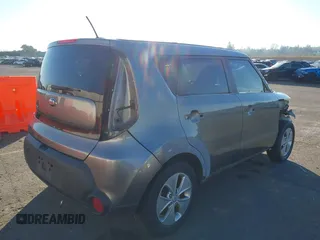 2015 Kia Soul with VIN KNDJN2A22F7169714, listed as a IAAI auction lot 41431556 with 122,834 mi miles. Bid and sale history available at carsss.com. Image 4.