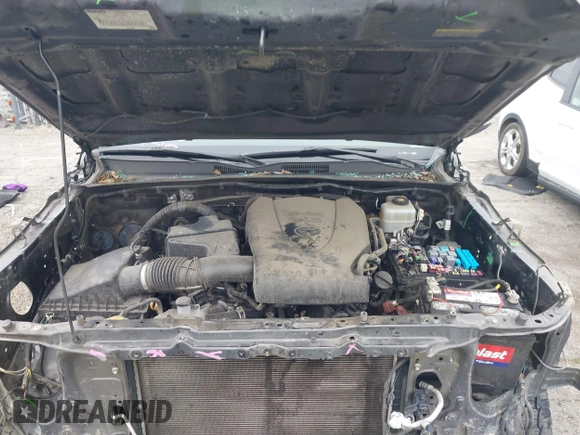 2017 Toyota Tacoma SR5 with VIN 3TMCZ5ANXHM100545, listed as a IAAI auction lot 41885721 with 108,565 mi miles. Bid and sale history available at carsss.com. Image 10.