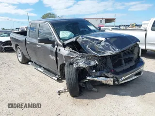 2018 Ram 1500 Harvest z VIN 1C6RR7GT2JS243442, wystawiony jako IAAI lot #40893024 z przebiegiem 78 825 mil mil oraz . Historia ofert i sprzedaży dostępna na DreamBid. Obrazek 1.