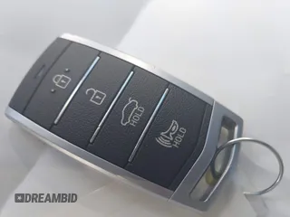 2019 Genesis G70 Advanced z VIN KMTG54LE3KU017600, wystawiony jako IAAI lot #42207355 z przebiegiem 58 407 mil mil oraz . Historia ofert i sprzedaży dostępna na DreamBid. Obrazek 11.