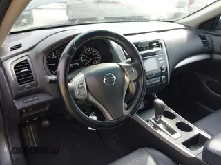 2015 Nissan Altima S z VIN 1N4AL3AP7FN908374, wystawiony jako IAAI lot #42322910 z przebiegiem 147 395 mil mil oraz . Historia ofert i sprzedaży dostępna na DreamBid. Obrazek 18.