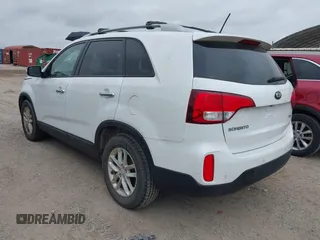 2014 Kia Sorento LX z VIN 5XYKT3A62EG533070, wystawiony jako IAAI lot #42363163 z przebiegiem 121 368 mil mil oraz . Historia ofert i sprzedaży dostępna na DreamBid. Obrazek 3.