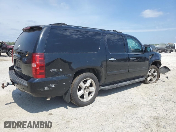 2007 Chevrolet Suburban LTZ z VIN 3GNFC16047G245511, wystawiony jako Copart lot #55288075 z przebiegiem 277 516 mil mil oraz Szkoda całkowita • Salvage title. Historia ofert i sprzedaży dostępna na DreamBid. Obrazek 3.