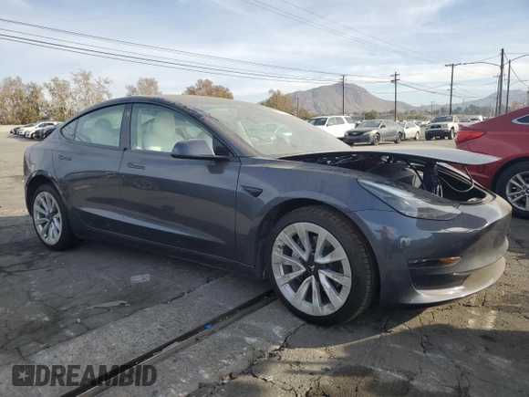 2023 Tesla Model 3 с VIN 5YJ3E1EA2PF644634, выставлен на аукционе Copart как лот 85637384 с пробегом 19 643 миль миль и Списание • Salvage title. История ставок и продаж доступна на DreamBid. Изображение 4.