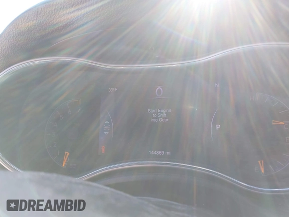 2014 Jeep Grand Cherokee Laredo with VIN 1C4RJFAG7EC109564, listed as a IAAI auction lot 41373860 with 144,869 mi miles. Bid and sale history available at carsss.com. Image 7.