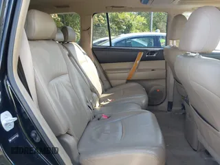 2009 Toyota Highlander Hybrid Limited with VIN JTEEW44AX92032627, listed as a IAAI auction lot 42029226 with 255,012 mi miles. Bid and sale history available at carsss.com. Image 8.