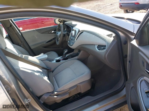 2022 Chevrolet Malibu LT with VIN 1G1ZD5ST7NF154833, listed as a IAAI auction lot 42063677 with 107,804 mi miles. Bid and sale history available at carsss.com. Image 5.