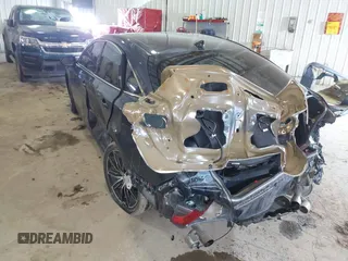 2019 Toyota Avalon XLE with VIN 4T1BZ1FBXKU008160, listed as a IAAI auction lot 41629105 with 116,624 mi miles. Bid and sale history available at carsss.com. Image 3.