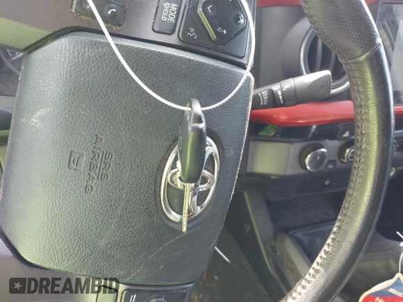 2017 Toyota Tacoma SR5 with VIN 5TFCZ5AN6HX113237, listed as a IAAI auction lot 41716507 with 78,065 mi miles and . Bid and sale history available at DreamBid. Image 11.