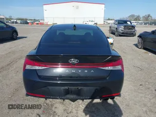 2023 Hyundai Elantra N Line z VIN KMHLR4AF9PU609633, wystawiony jako IAAI lot #41758887 z przebiegiem 24 000 mil mil oraz . Historia ofert i sprzedaży dostępna na DreamBid. Obrazek 17.