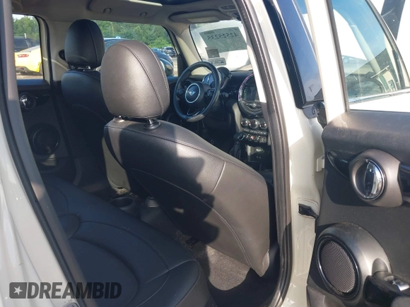 2019 MINI Hardtop 4 Door Cooper with VIN WMWXU1C5XK2J02832, listed as a IAAI auction lot 42525235 with 68,296 mi miles and . Bid and sale history available at DreamBid. Image 8.
