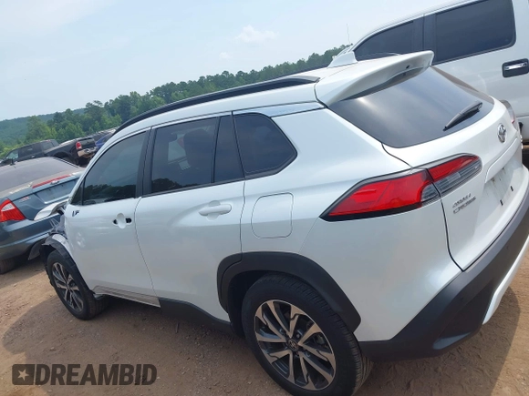 2022 Toyota Corolla Cross XLE with VIN 7MUDAABG0NV027076, listed as a IAAI auction lot 42563337 with 46,375 mi miles and . Bid and sale history available at DreamBid. Image 14.