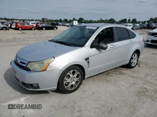 2008 Ford Focus SE z VIN 1FAHP35N88W163918, wystawiony jako Copart lot #56018525 z przebiegiem Nie podano mil oraz Szkoda całkowita • Salvage title. Historia ofert i sprzedaży dostępna na DreamBid. Obrazek 1.