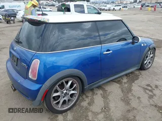 2006 MINI Hardtop S with VIN WMWRE33596TL21718, listed as a IAAI auction lot 42064271 with 177,664 mi miles and . Bid and sale history available at DreamBid. Image 4.