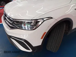 2024 Volkswagen Tiguan SE с VIN 3VV3B7AX0RM082514, выставлен на аукционе IAAI как лот 42796136 с пробегом 27 247 миль миль и . История ставок и продаж доступна на DreamBid. Изображение 1.